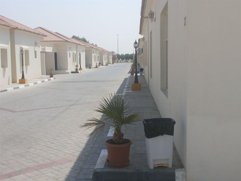 Royal Residence Hotel Apartments Umm al-Quwain Exterior foto